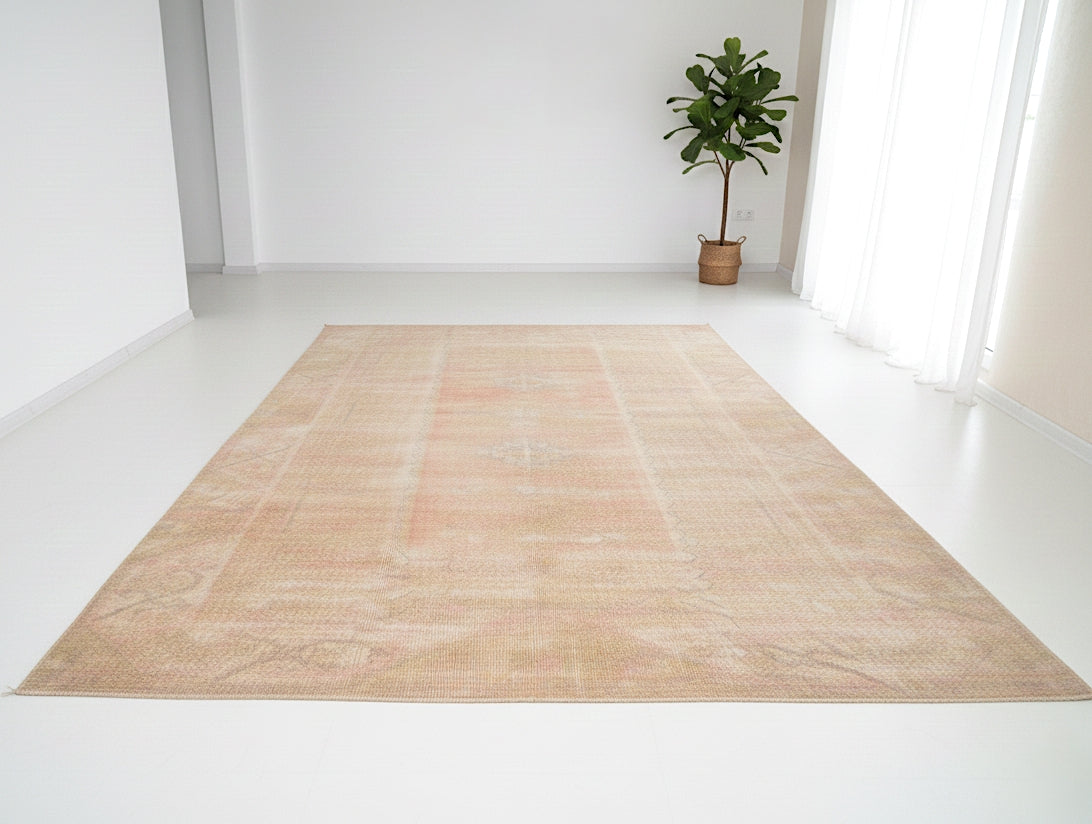 Turkish Vintage Rug | Handmade Rug | Aztec House