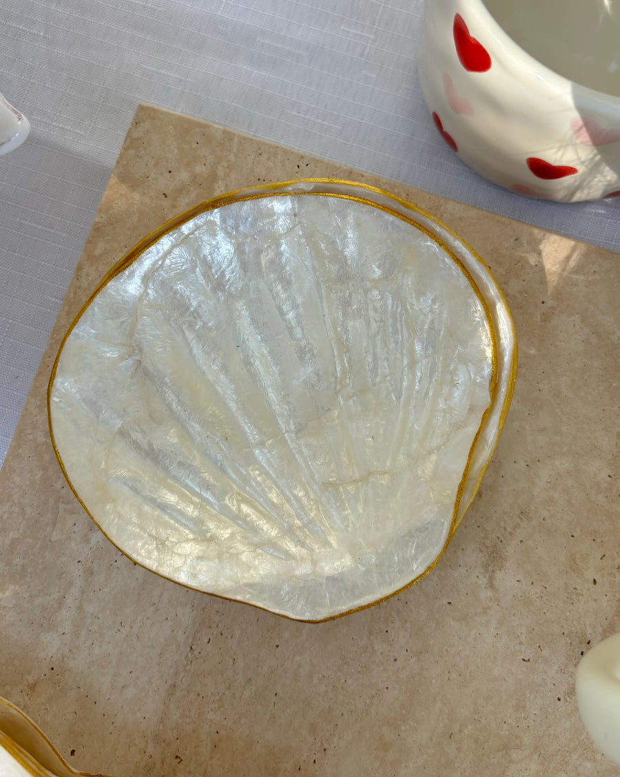 Shell trinket tray