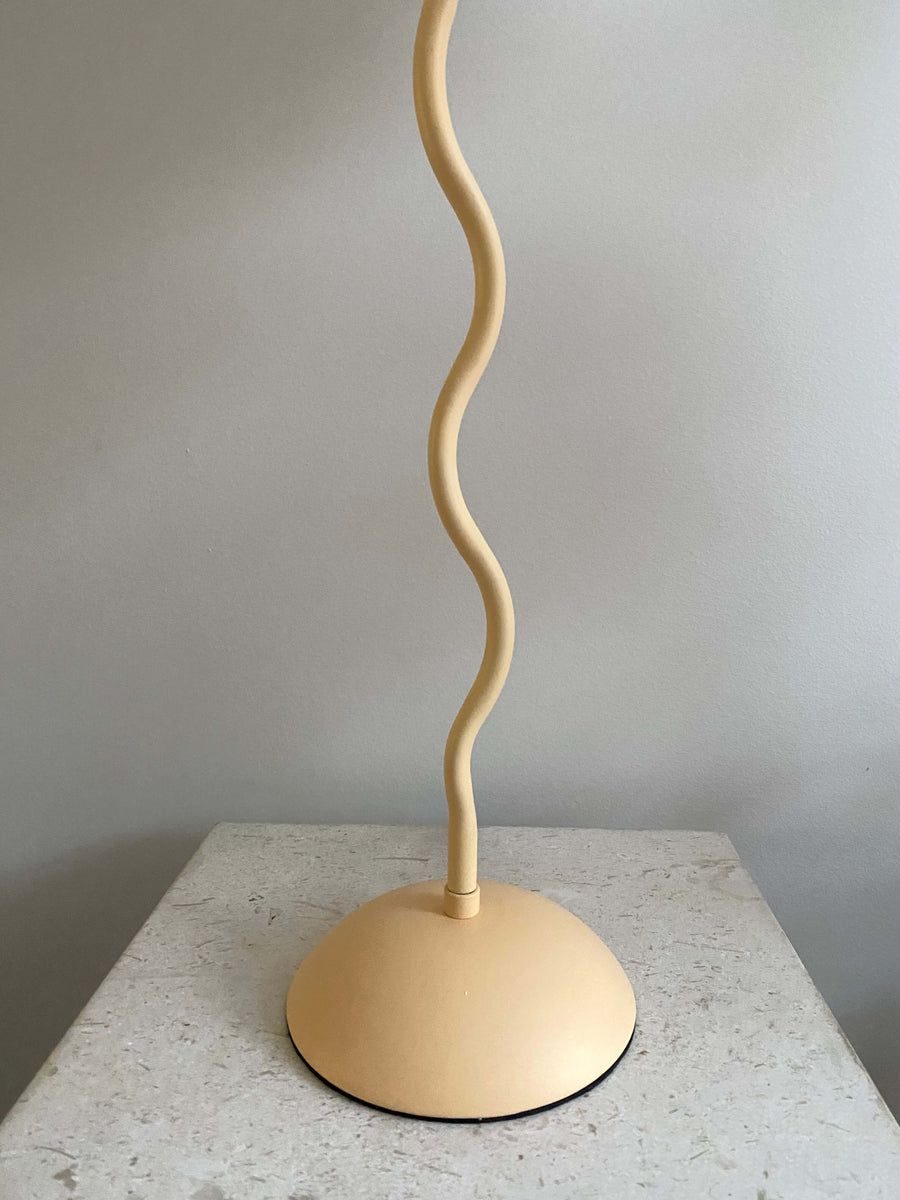yellow squiggle wavy lamp with pleated shade