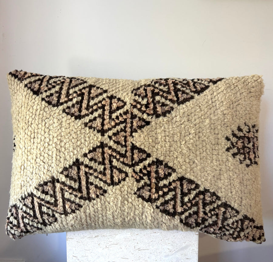 Desert Cream | Vintage cushion