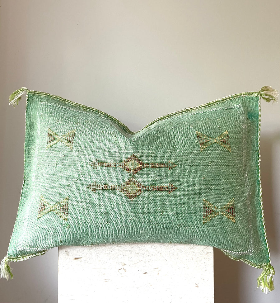 Golden Green cactus silk | Lumbar