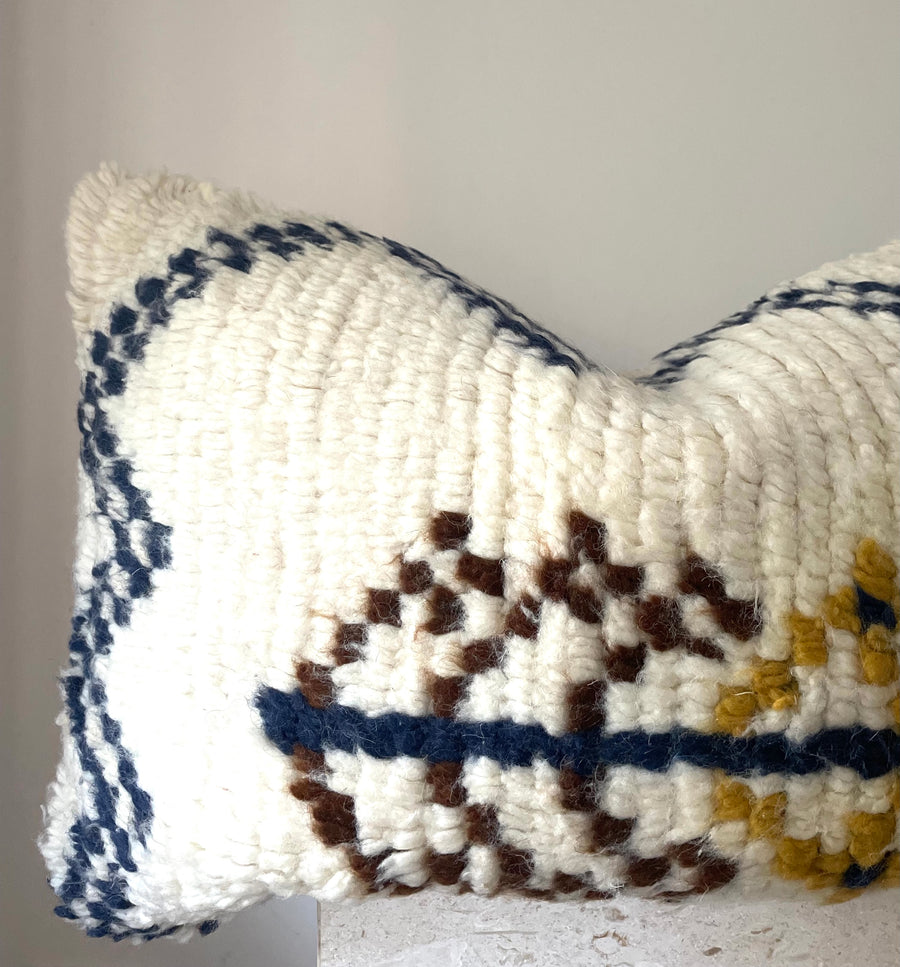 Snow & Indigo | Vintage cushion