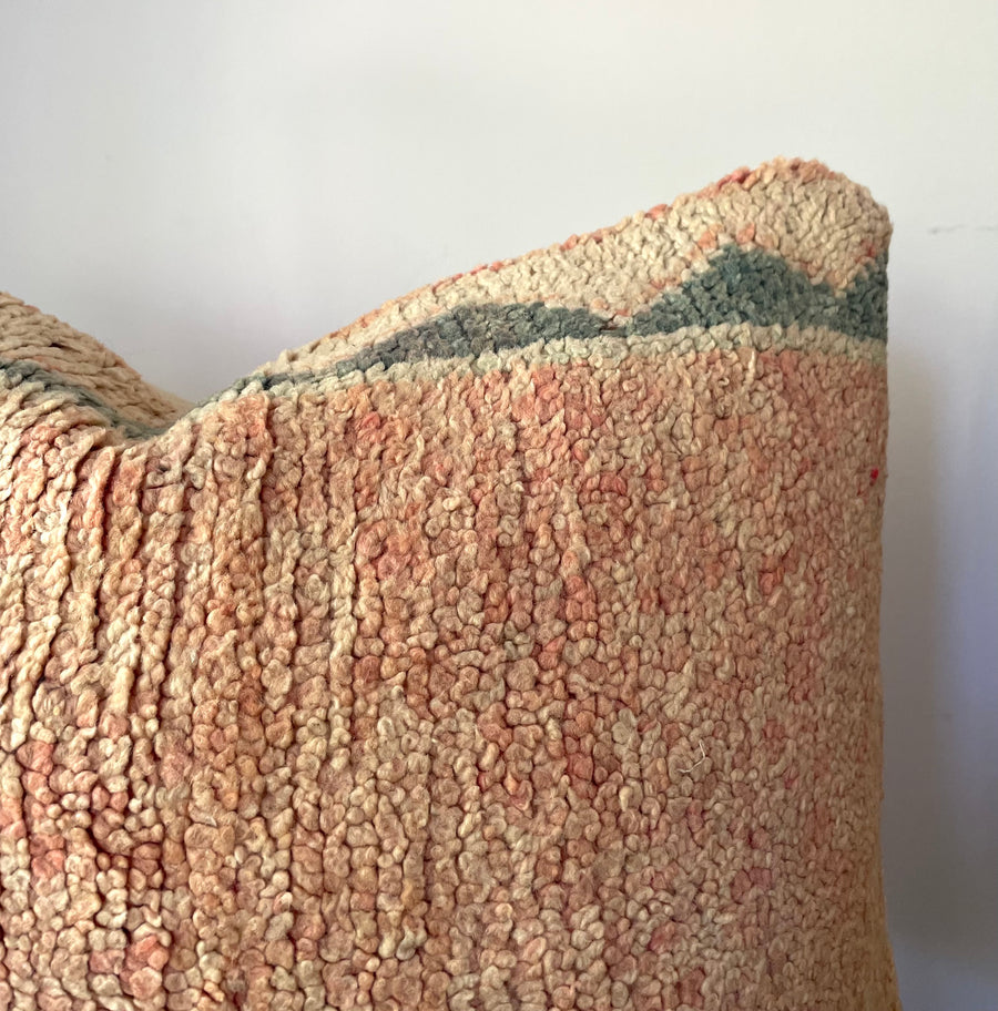 Sandy Blush | Vintage cushion