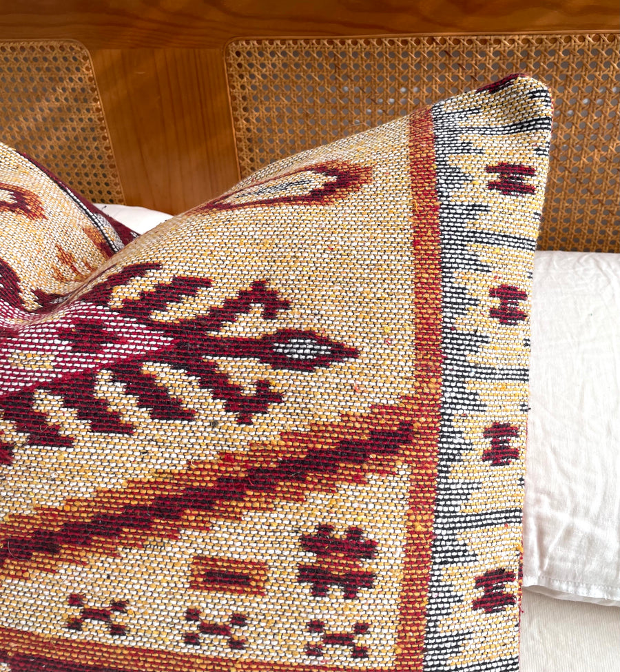 Desert Sunshine | Kilim cushion