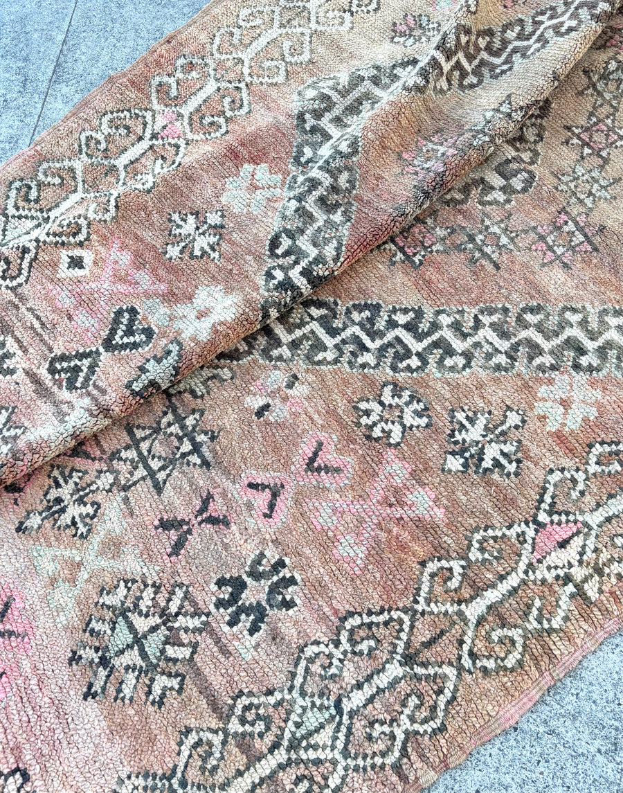 Desert Treasure | Vintage rug