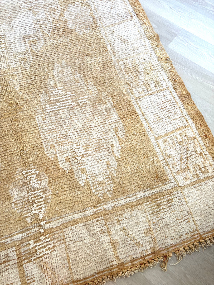 Golden Dunes | Vintage rug