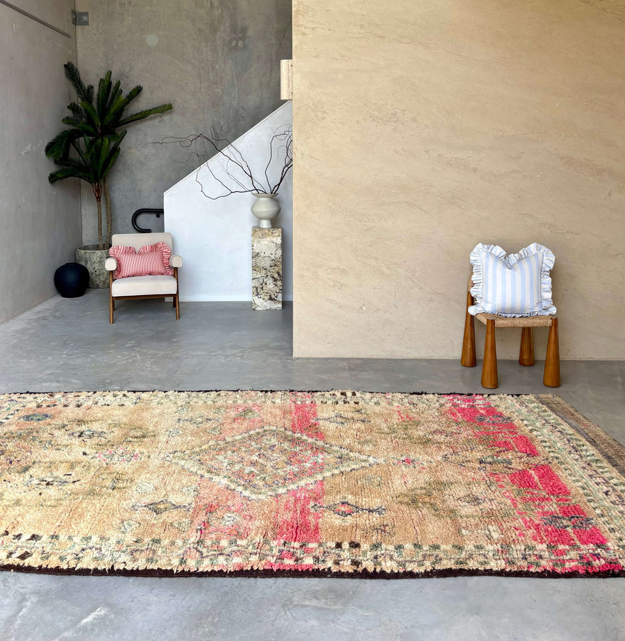 Moroccan vintage rug