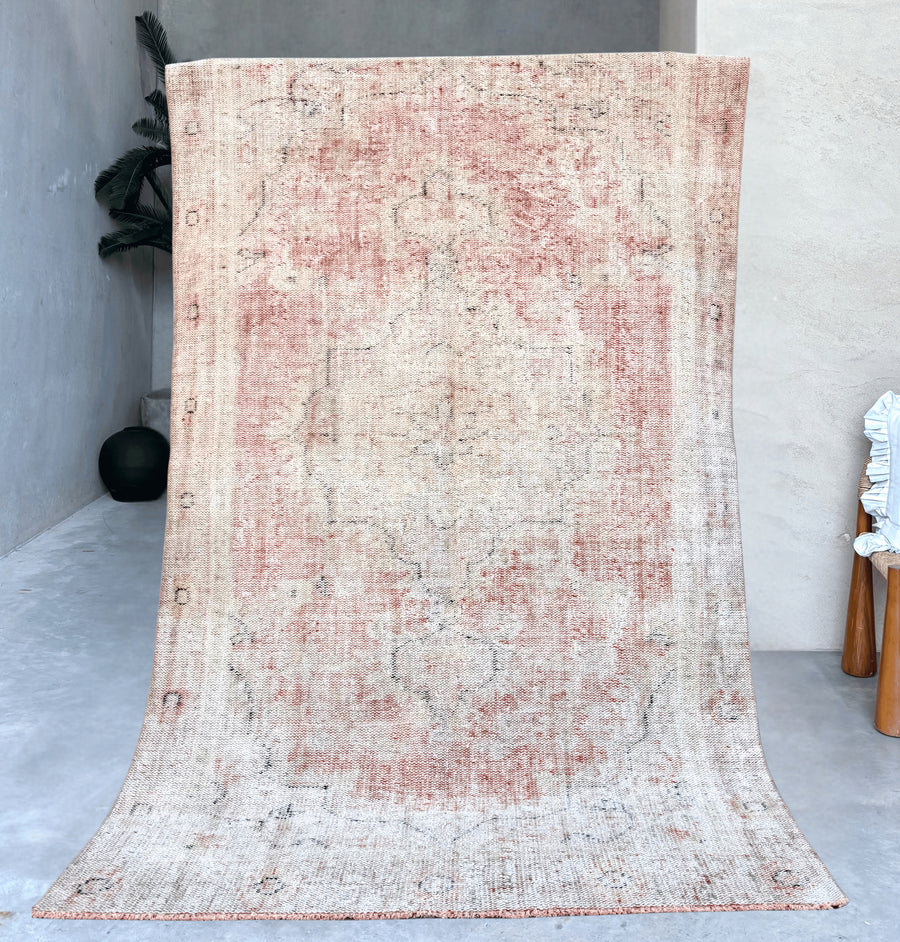 Distressed Peach & Pink | Vintage Rug