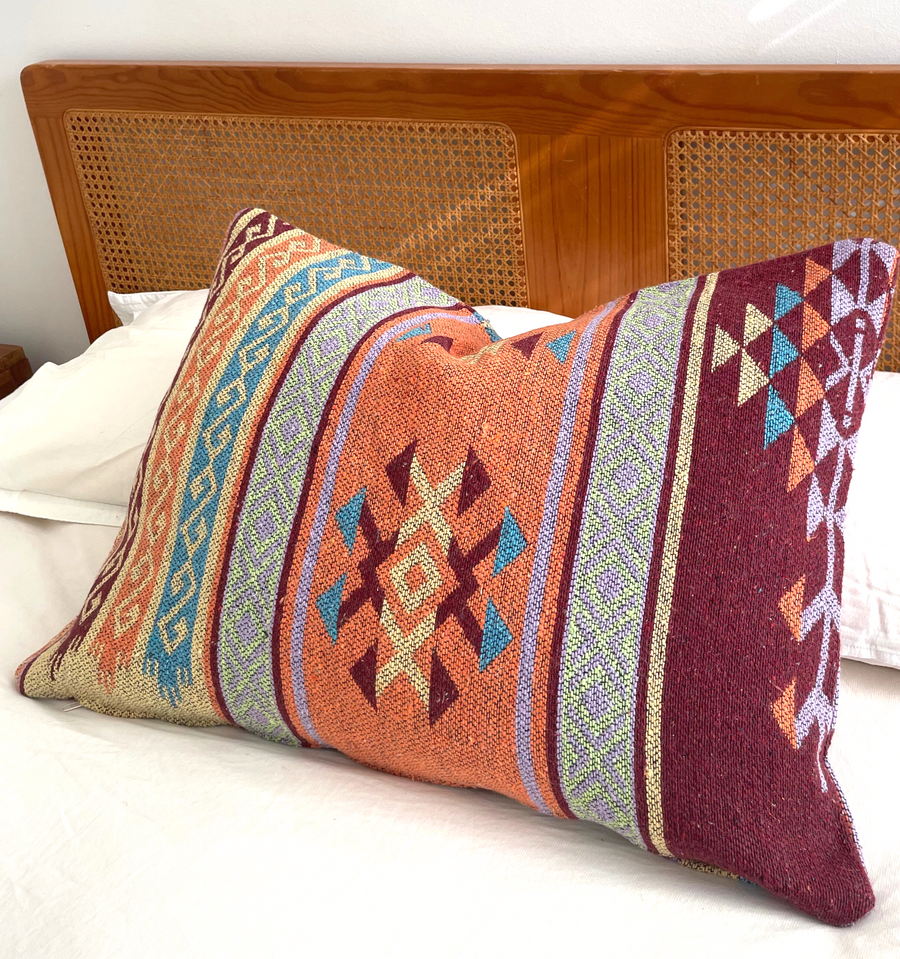 Berber Bliss | Kilim cushion