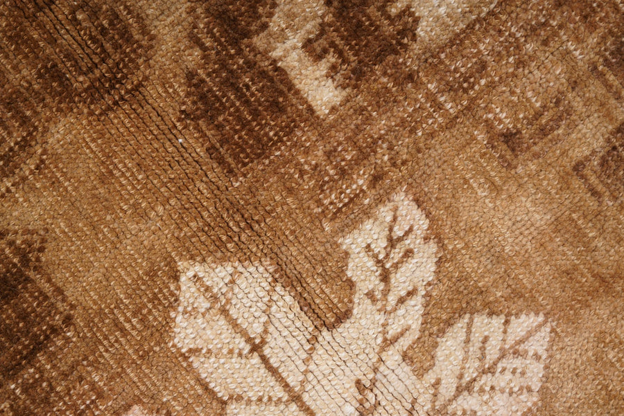 Oushak vintage rug | Earth