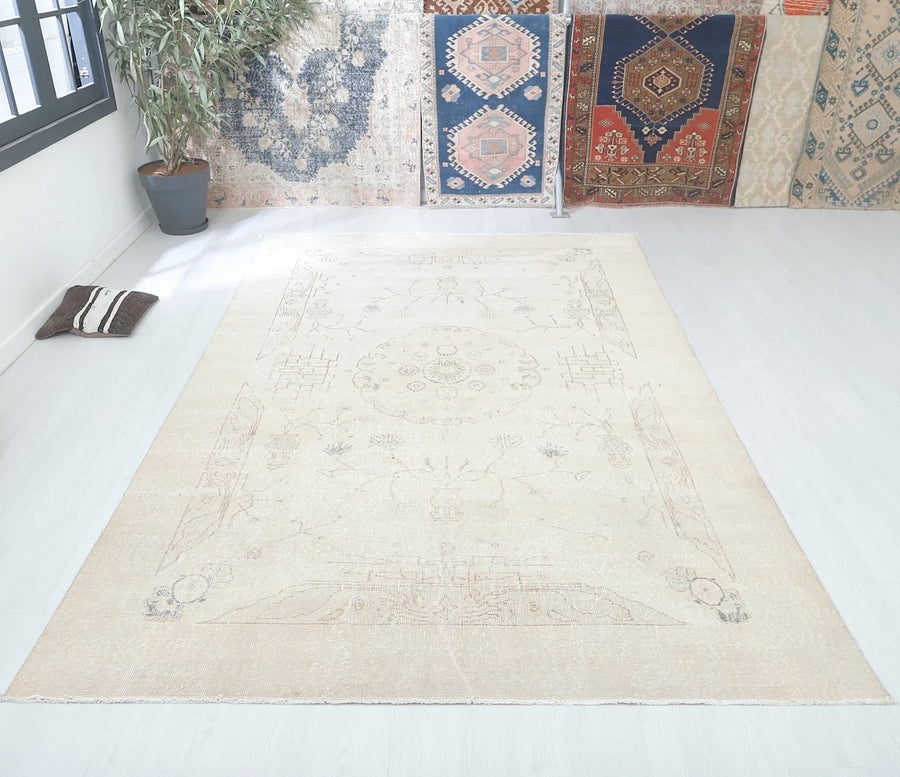 Sandy Bay vintage rug | Large