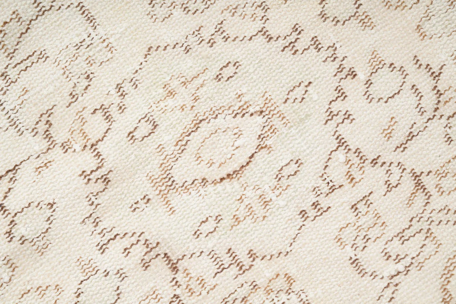 Creamy Turkish vintage rug