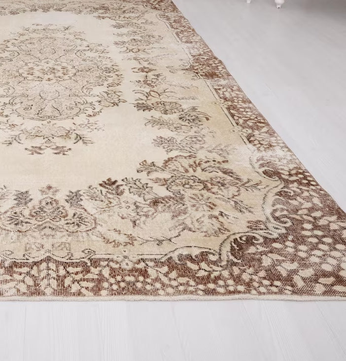 Coffee & Cream Turkish Rug