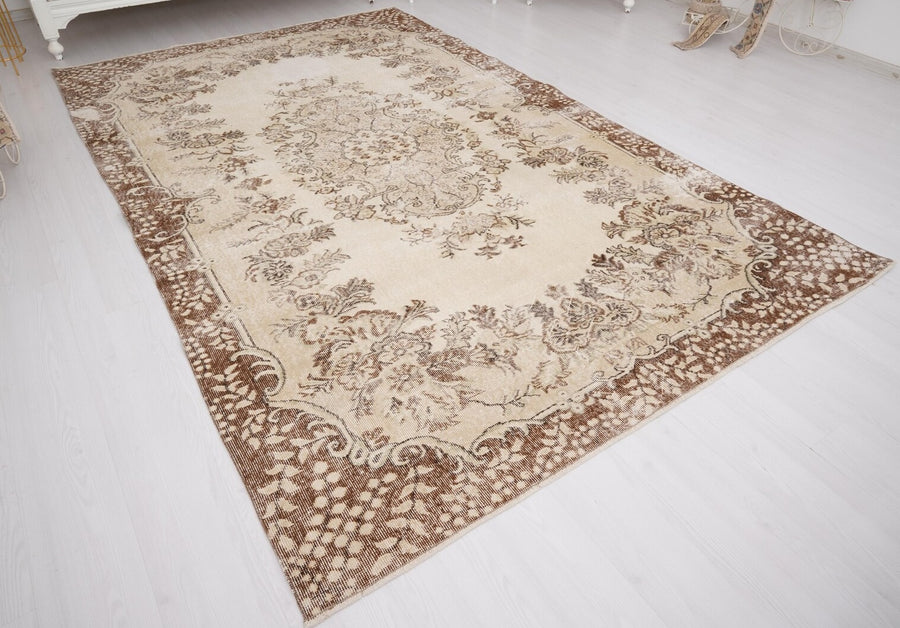 Coffee & Cream Turkish Rug