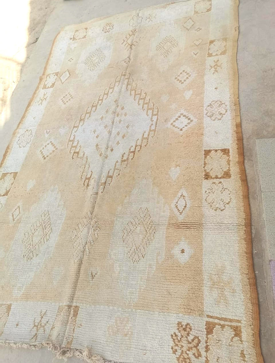 Creamy Sands | Moroccan vintage rug